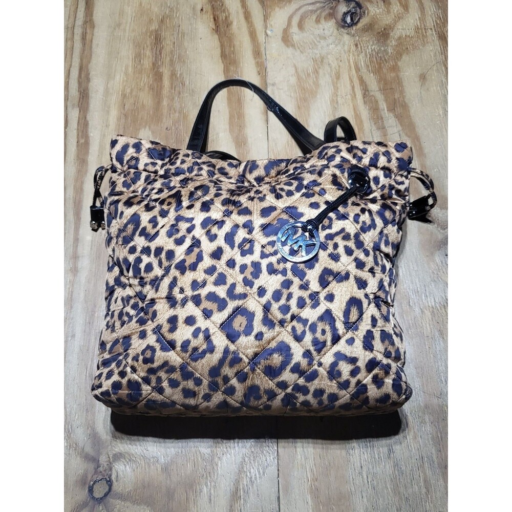 MICHAEL Michael Kors Leopard Print Tote Handbag Magnetic Closure Purse